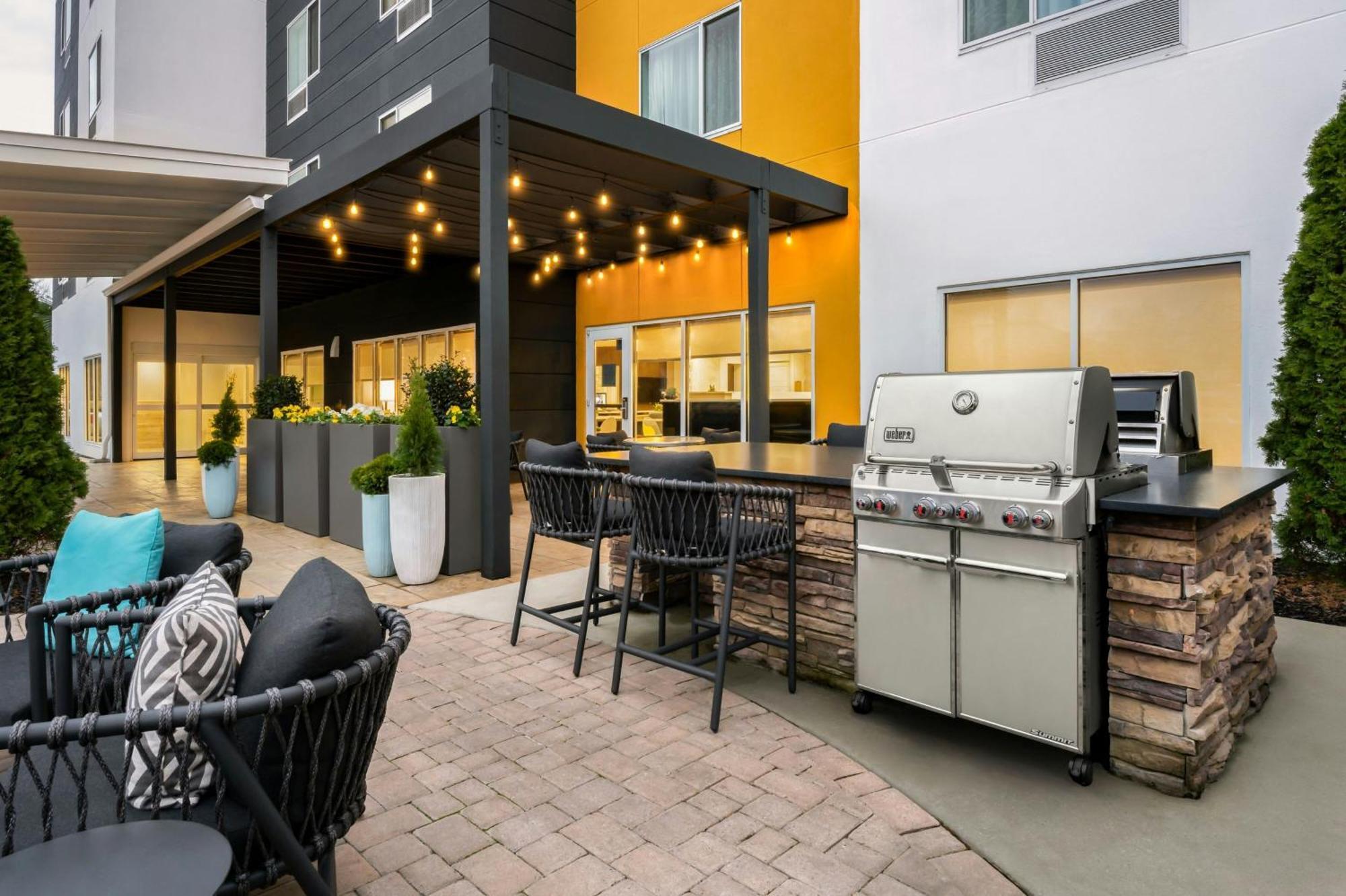 Towneplace Suites By Marriott Montgomery Eastchase Extérieur photo