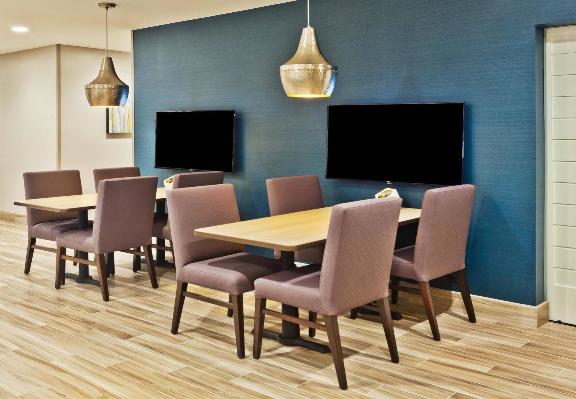 Towneplace Suites By Marriott Montgomery Eastchase Extérieur photo